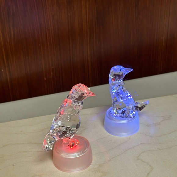 Christmas LED Lighted Color Changing Acrylic Penguins - Picture 5 of 12